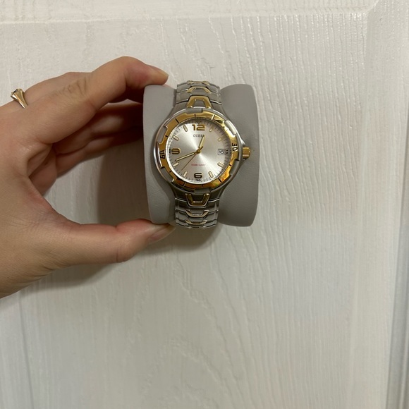 NWT Men’s Two-Tone Guess Watch!! - Picture 3 of 6